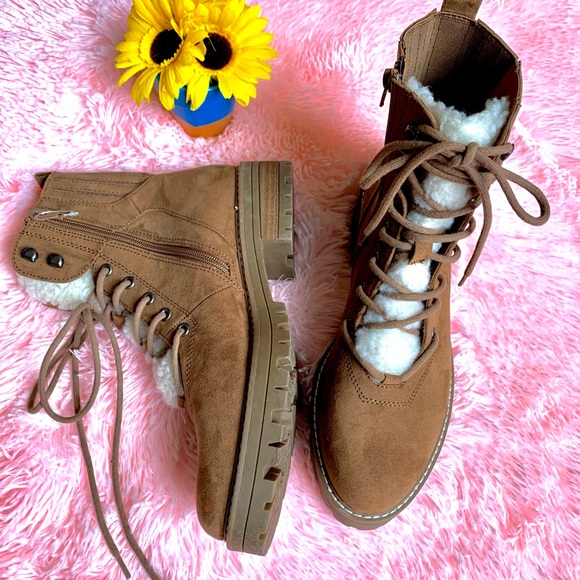 Universal Thread Tessie Sherpa Boots, Sz:11 - Picture 1 of 8